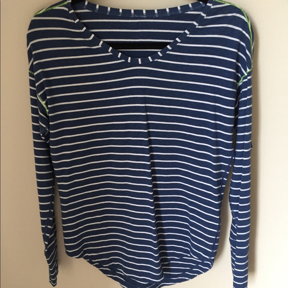 Lululemon Yogini 5 Year Long Sleeve Tee, size 6